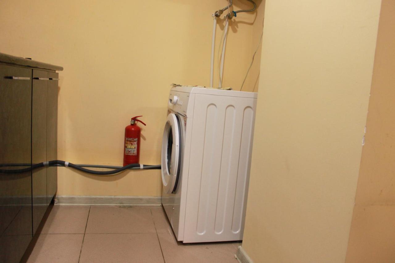 יירבאן Hotel International מראה חיצוני תמונה
